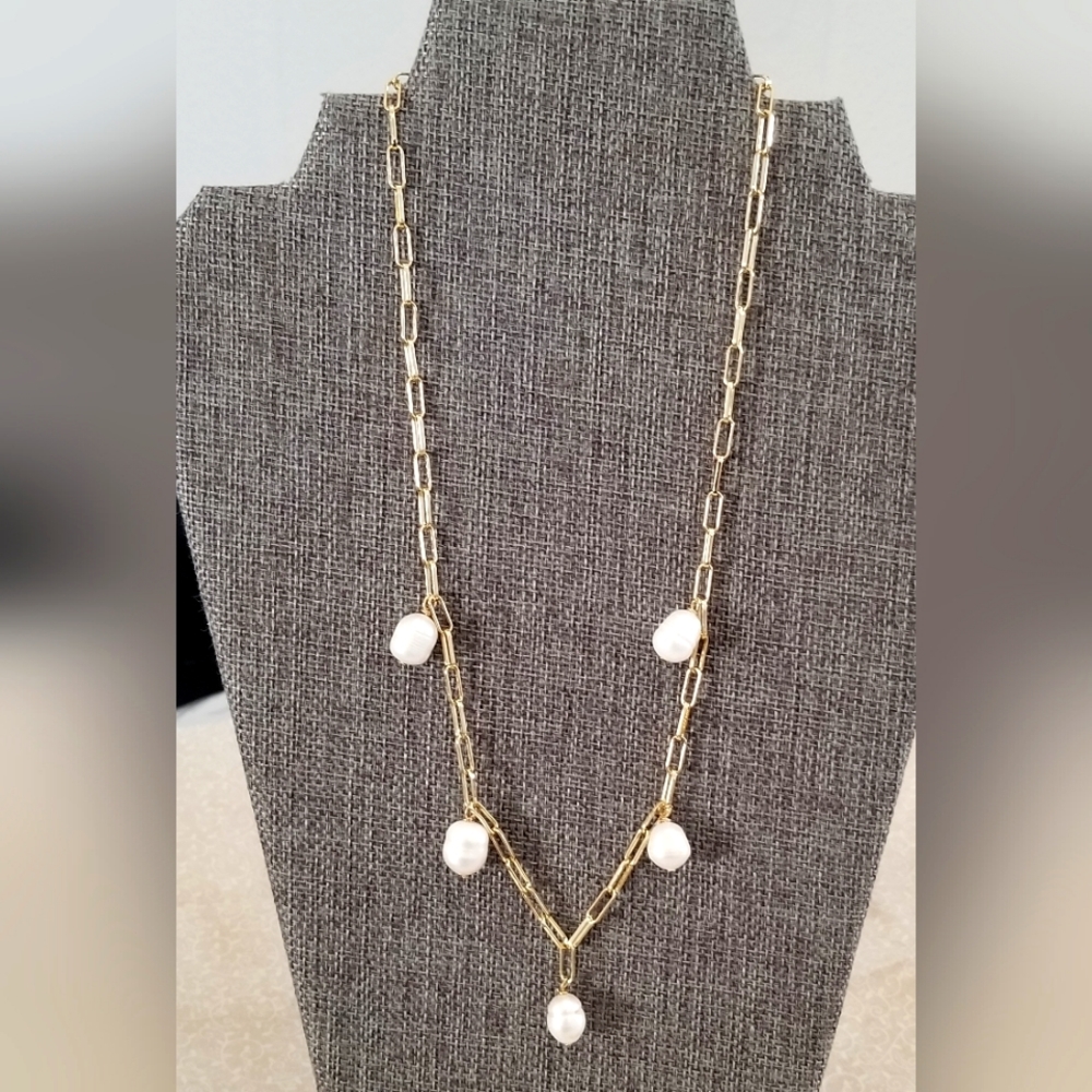 Baroque Pearls necklace